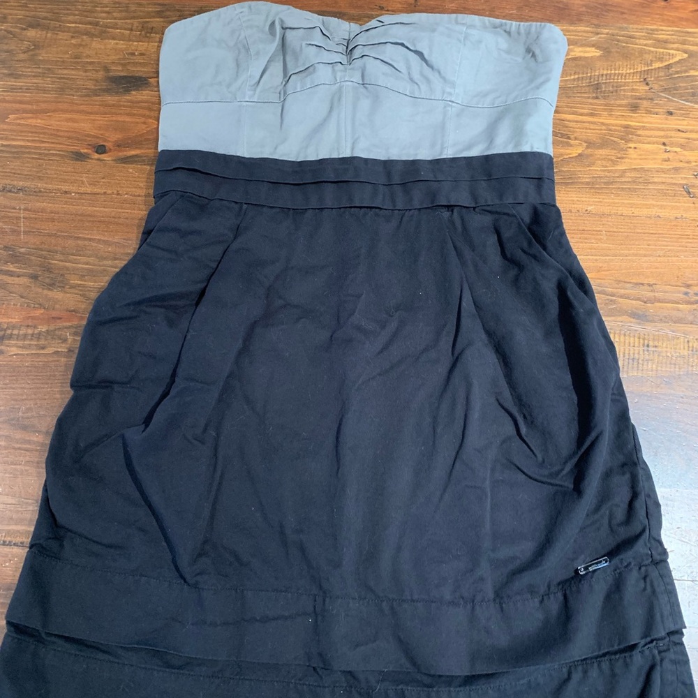 Wilfred Strapless Two-Tone Dress in great condition